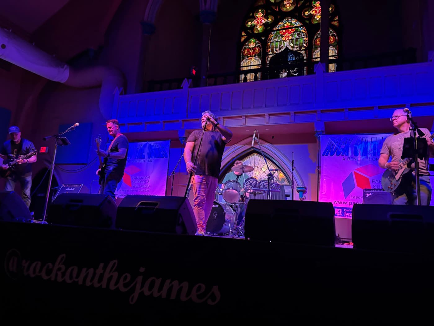 Wide view of PHEVE playing the Rock on the James benefit concert